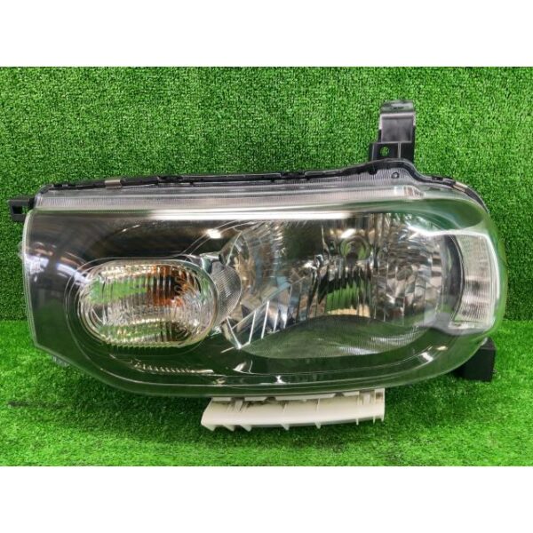 Cube DBA-Z12 Left Headlamp Headlight 15X M Selection2