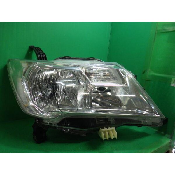 Serena DBA-C26 Right headlamp Right light 20S